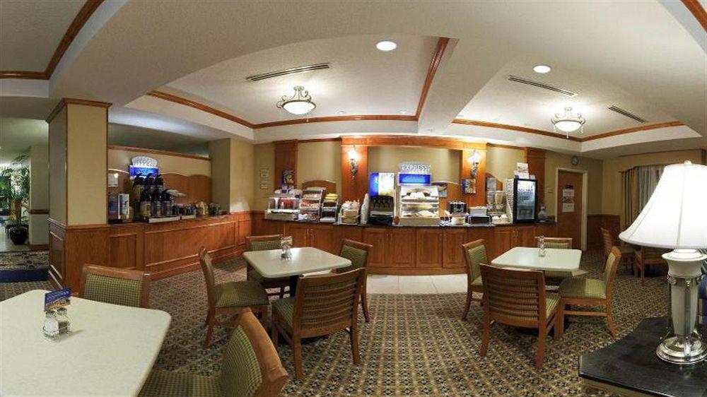 Holiday Inn Express Richmond-Brandermill-Hull Street By Ihg Exteriér fotografie