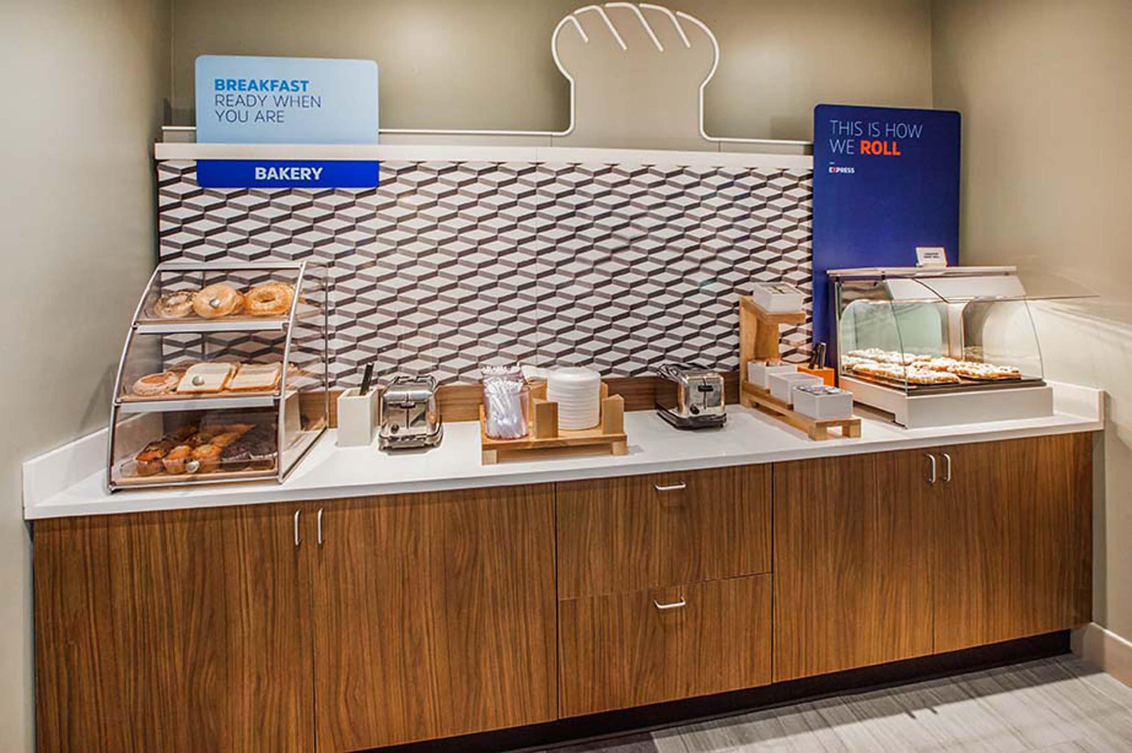 Holiday Inn Express Richmond-Brandermill-Hull Street By Ihg Exteriér fotografie